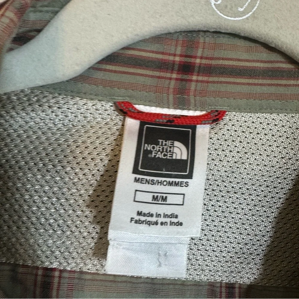The North Face Plaid‎ Short Sleeve Button Down Shirt Medium Men's